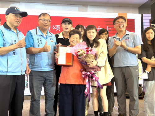  金門人飲水思源 新北金同會55周年慶暨重陽敬老 關懷鄉親