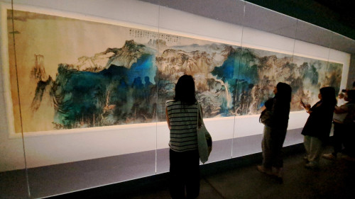 張大千遺作〈廬山圖〉搶先看！南美館2館展出真跡