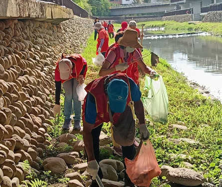 雲林榮服處榮欣志工慶榮民節淨溪行動回饋社會