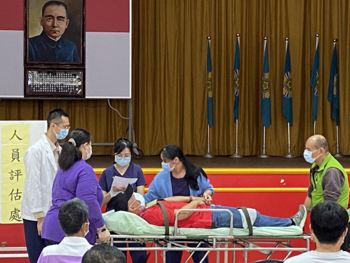 彰化榮家戰傷官兵收容演練逼真 強化大量傷患應變能量