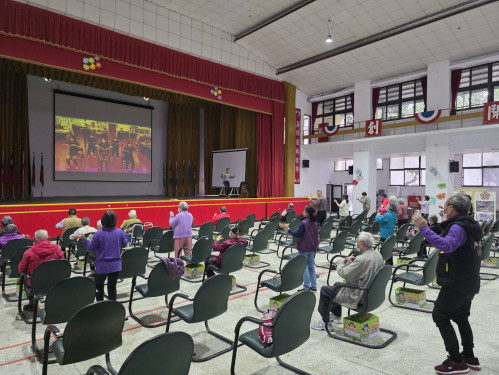 彰化榮家推每週「拍八GO球操」規律運動 提升住民健康新生活