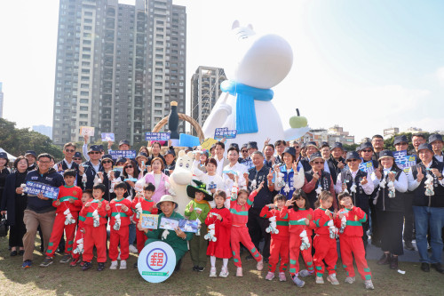 「幸福蜜馬」在台中！中台灣燈會2/15登場   「姆明（Moomin）」伴市民甜蜜過馬年