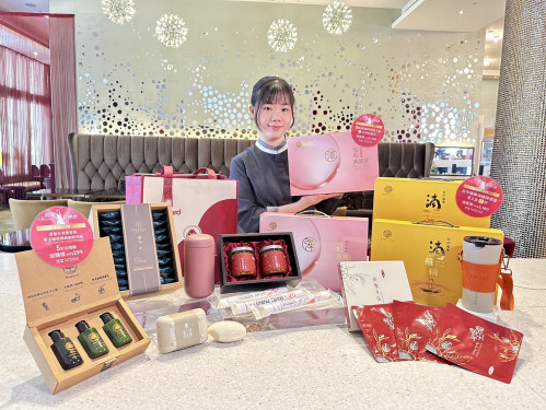 台中福華38女神節寵自己！ 雪蛤燕窩送羽毛枕　放閃福袋55折一次入手