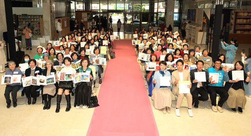 25歲的夢想遇見94歲的優雅！   臺中女性藝術家聯展 刷新歷屆規模紀錄