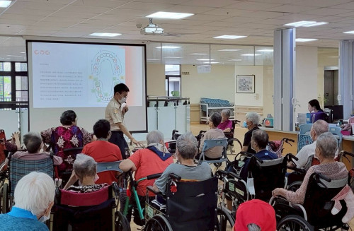 臺南榮家口腔衛教世代共融新活力 役男郭丞翰專業領航