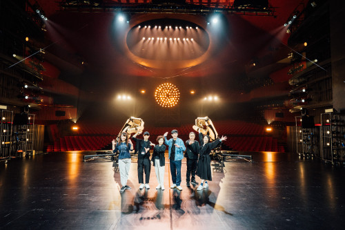 豪華朗機工首登歌劇院挑戰「無人劇場」！   《最後一問》化劇場為記憶膠囊 獻給終將面對離別的大人們