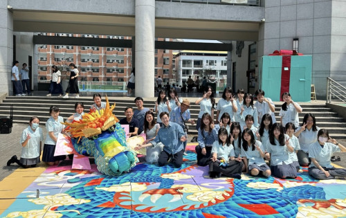 台中一中驚現巨大禮物盒！美術班30週年藝術節「藝箱天開」創意登場