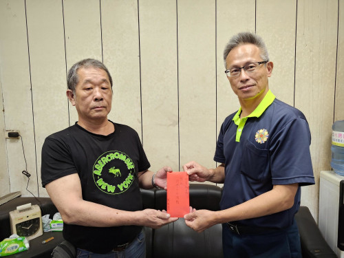 施賜東董座支持雲林榮服處公益大愛 認養向學子女相見歡 