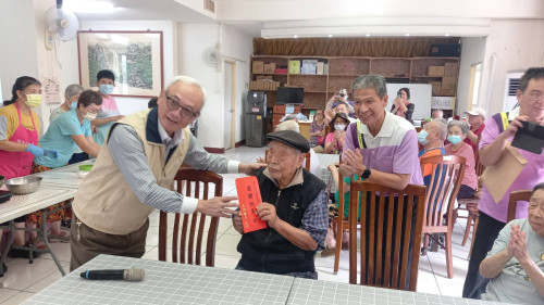 輔導會陳進廣與彰化榮家住民歡度端節 粽葉飄香溫情滿溢