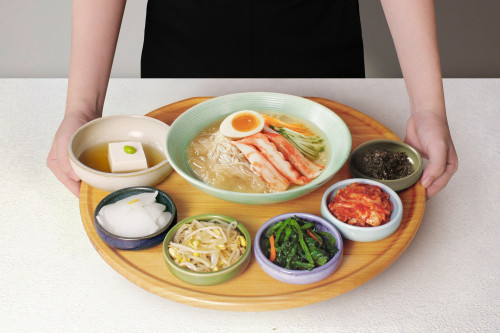 盛夏限定韓式水冷麵暑夏高溫沁涼登場 大口吸麵透心涼