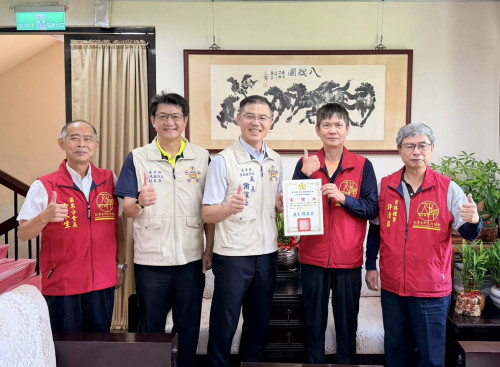 苗栗榮服處感謝大中華記協關懷823戰役老英雄