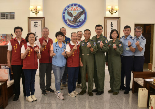 屏東金門同鄉會拜會空軍六聯隊 感謝國軍後送疏運辛勞