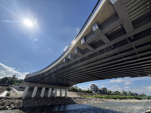 實現地方10年期盼！ 台中「坪林新橋」完工通車 盧秀燕：串聯北屯太平 打造百年好橋