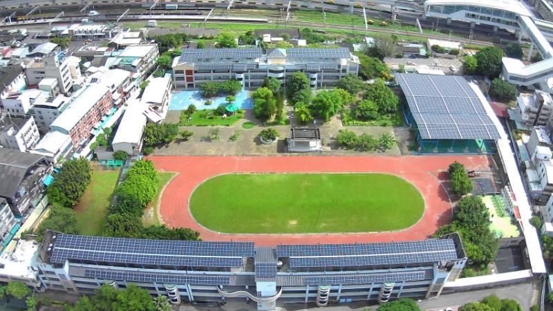 中市校園種電再突破   8成以上學校設置太陽光電