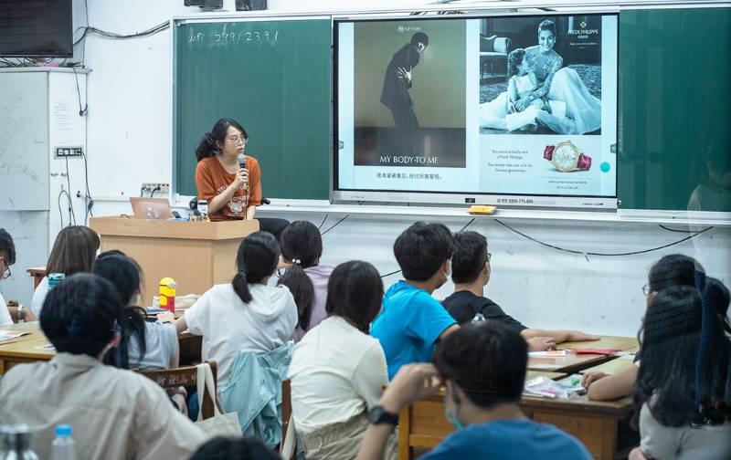 新北市開辦高中生職業規劃品牌影響力營隊 豐富學生暑假生活並提升口語表達能力