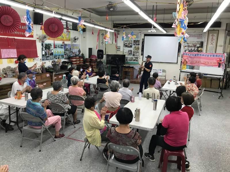 樂響東榮 南警吹奏薩克斯風宣導婦幼安全