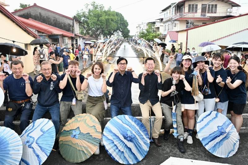 邱議瑩立委陪同陳其邁出席「美濃水圳漫旅藝術節」