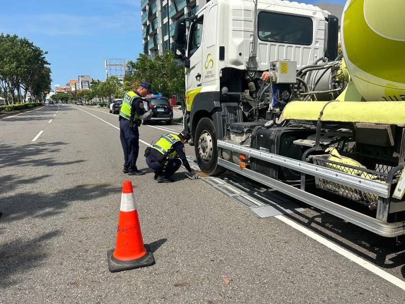 取締大車違規 南警守護市民用路安全