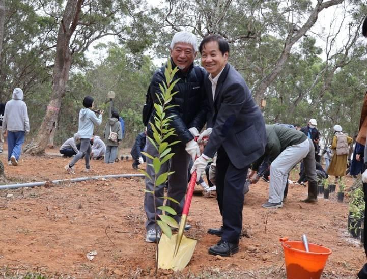 東海創建全臺第一所大學樹銀行「Tree Bank」  邀請民眾為自己種下一棵樹