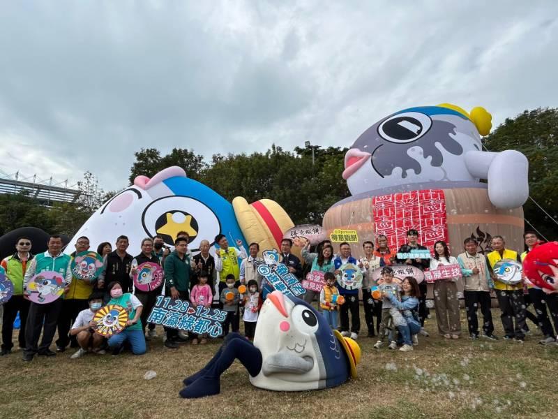 魚頭君再度海外爆「紅」 逼真魚背秀吸引百萬人次點閱