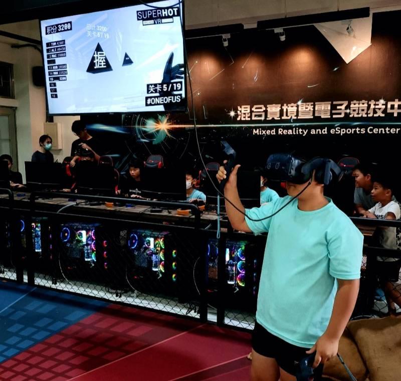 金門大學元宇宙科學營 AR×VR體驗實作了解科學