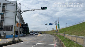 新北蘆洲區2號越堤道路口號誌、標線調整 優化行車安全