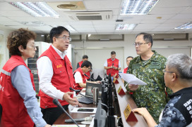 台南市災害應變中心召開工作會報 推進丹娜絲颱風災後復原