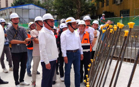 新北市長侯友宜今視察永和區永平國小地下停車場工程 力拚明年6月完工