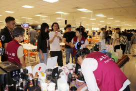 一杯融合愛與勇氣的力量之飲 微星科技響應國際公益日 邀小兔子視障者沖泡咖啡