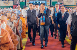 國際供佛齋僧大會　張善政祈願社會安定、國際和平