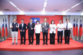 第19屆農金獎台中市轄農會再傳捷報！ 盧秀燕頒獎表揚肯定績效