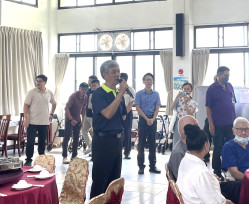 中彰榮家秋節餐會 住民長輩感受用心貼心服務