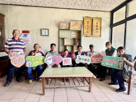秋節郵愛關懷獨居長者　台灣郵政協會暨新竹郵局送禮慰訪獨居老奶奶
