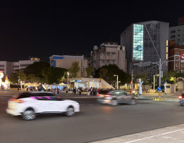 新北歡樂耶誕城人潮眾多　搭乘大眾運輸省時又方便