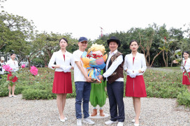 東海70綻放萬朵玫瑰　校長張國恩宣示蛻變邁向新元年