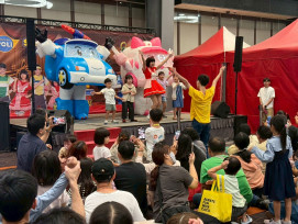 新光三越左營店週年慶買氣旺 柴犬七仙女、Vtuber見面會接力登場