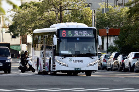 台南電動公車再添9輛生力軍 投入0、6路乘車體驗再升級