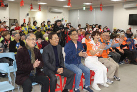 新北市愛笑瑜珈協會舉辦成果發表會　展現長輩「愛笑力」