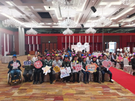 台南市表揚傑出身心障礙者及服務人員 天主教台南教區林吉男等29人獲黃偉哲贈獎恭賀