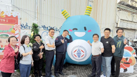 台電攜手台南海安聖誕日 超萌限定節電列車亮相