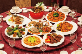 熱鬧迎金馬！台中金典酒店除夕圍爐宴火熱預訂　 百桌圍爐氣氛沸騰　五星外帶年菜成搶手貨