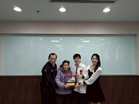 劉家姊妹捐贈桃園復康巴士 盼桃園成為溫馨有愛的友善城市