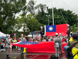 升旗、健走、逛市集　新北元旦活動熱鬧迎向2026