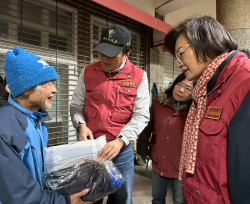 強烈大陸冷氣團來襲 新北市啟動街友與獨居老人低溫關懷