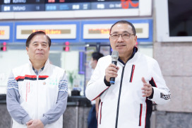 新北發送春節福袋「馬祥厚運」　侯友宜慰勞春節運輸第一線人員　