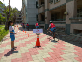 黃偉哲主持道安會報 肯定團隊辛勞 全方位守護民眾用路安全