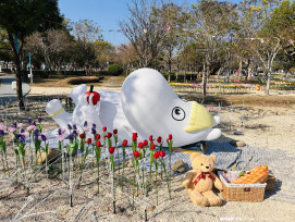 中台灣燈會見證社會高水準！姆明女友的熊馬吉還在原地 市府大讚民眾「最萌守望者」