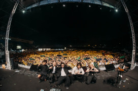 浮現祭與釜山、京畿道及大山音樂節完美合作  創6萬人次樂迷朝聖 中市新聞局長欒治誼：清水小鎮化身跨國音樂地標