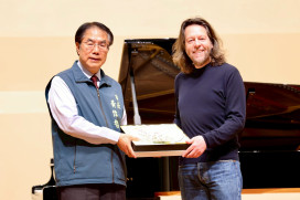 大提琴巨星卡普松震撼府城！2026台南國際音樂節「無盡旋律」盛大開幕