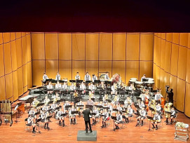 天籟樂音嬝繞生命樹 大村與南陽國小樂團接力在半山夢工廠快閃演出